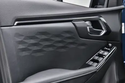 Isuzu D-Max EV Double Cab - Gallery Image