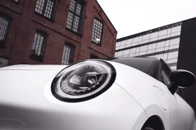 JAC E30X 51.5 kWh - Gallery Image