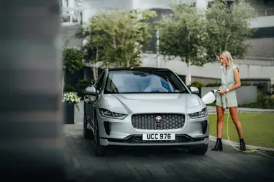 Jaguar I-Pace EV400