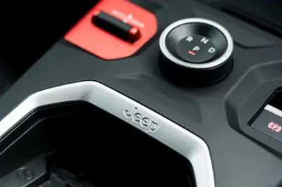 Jeep Compass Electric AWD - Gallery Image