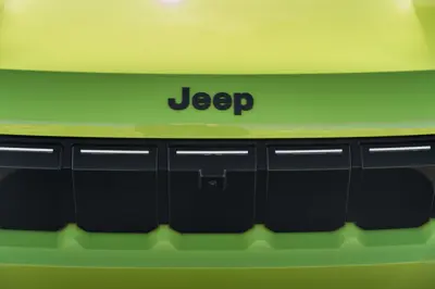 Jeep Compass Electric AWD - Gallery Image