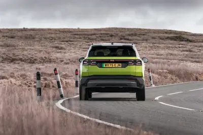 Jeep Compass Electric AWD - Gallery Image
