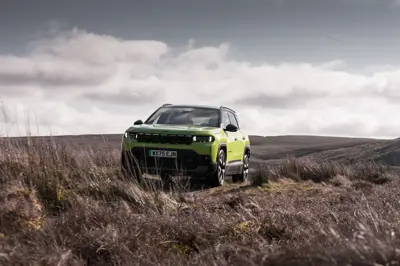 Jeep Compass Electric AWD - Gallery Image
