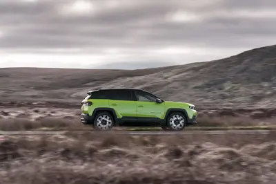Jeep Compass Electric AWD - Gallery Image