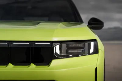 Jeep Compass Electric AWD - Gallery Image