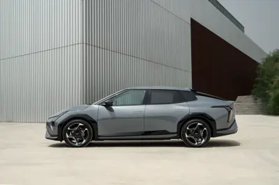 Kia EV4 Fastback Long Range - Gallery Image