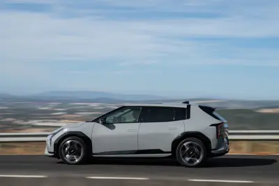 Kia EV4 Hatchback Long Range - Gallery Image