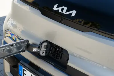 Kia PV5 Cargo Long Range - Gallery Image