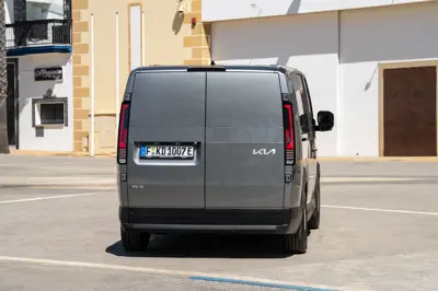 Kia PV5 Cargo Long Range - Gallery Image