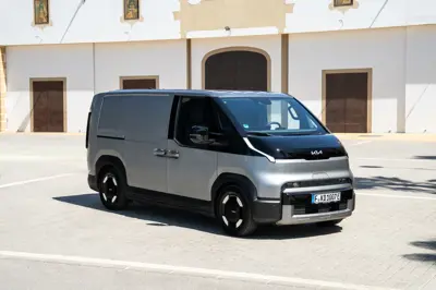 Kia PV5 Cargo Long Range - Gallery Image