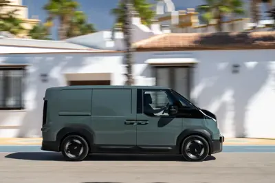 Kia PV5 Cargo Long Range - Gallery Image