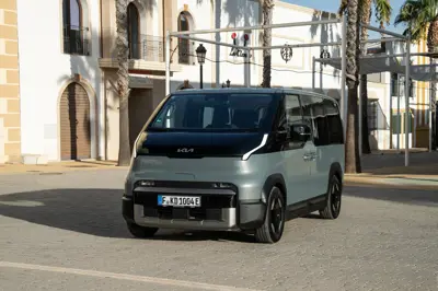 Kia PV5 Passenger Long Range - Gallery Image