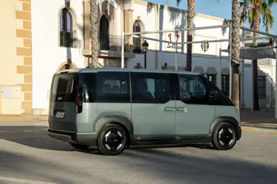 Kia PV5 Passenger Long Range - Gallery Image