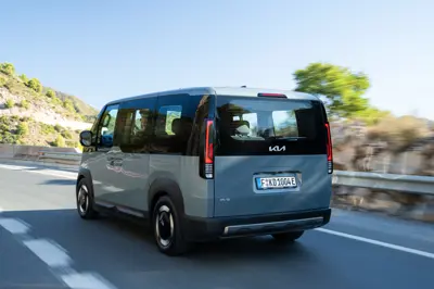 Kia PV5 Passenger Long Range - Gallery Image