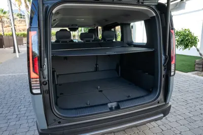 Kia PV5 Passenger Long Range - Gallery Image
