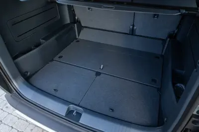 Kia PV5 Passenger Long Range - Gallery Image