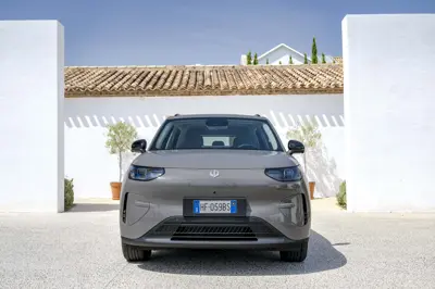 Leapmotor B03X 53 kWh - Gallery Image