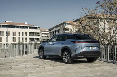 Lexus RZ 450e