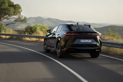 Lexus RZ 500e - Gallery Image