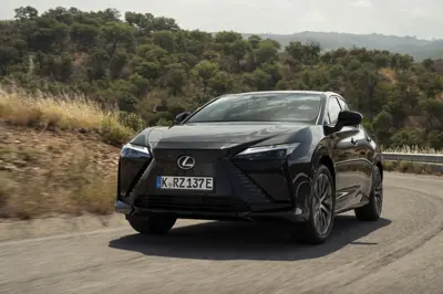 Lexus RZ 500e - Gallery Image
