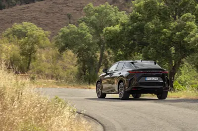 Lexus RZ 500e - Gallery Image