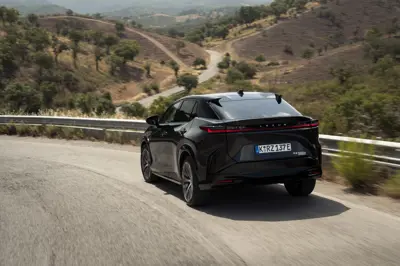 Lexus RZ 500e - Gallery Image