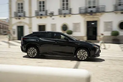 Lexus RZ 500e - Gallery Image