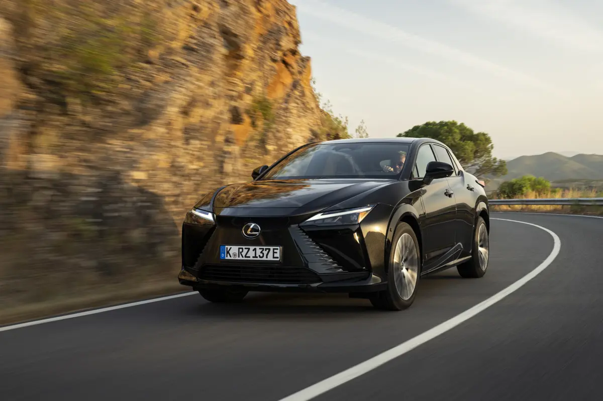 Lexus RZ 500e