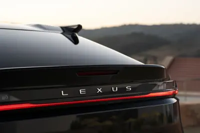 Lexus RZ 500e - Gallery Image