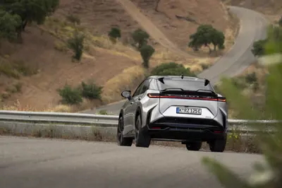 Lexus RZ 550e F Sport