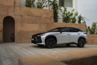 Lexus RZ 550e F Sport