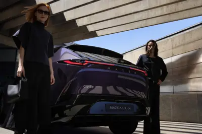 Mazda CX-6e - Gallery Image