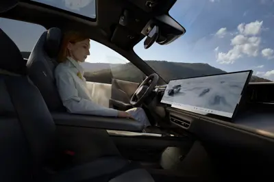 Mazda CX-6e - Gallery Image