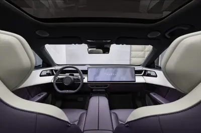 Mazda CX-6e - Gallery Image