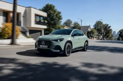 Mercedes GLA 350 4MATIC - Gallery Image