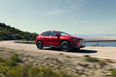 Mercedes GLA 350 4MATIC - Gallery Image