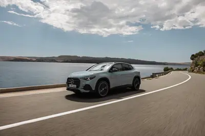 Mercedes GLA 350 4MATIC - Gallery Image
