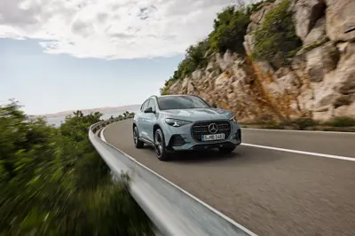 Mercedes GLA 350 4MATIC - Gallery Image