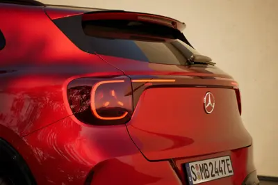 Mercedes GLA 350 4MATIC - Gallery Image