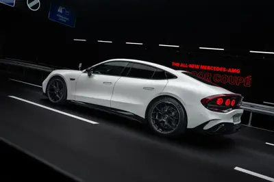 Mercedes GT 55 4-Door Coupé 4MATIC+ - Gallery Image