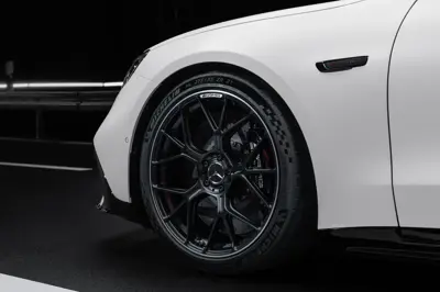 Mercedes GT 55 4-Door Coupé 4MATIC+ - Gallery Image