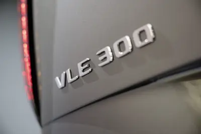 Mercedes VLE 300 - Gallery Image