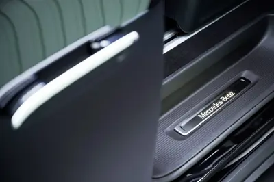 Mercedes VLE 300 - Gallery Image