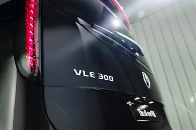 Mercedes VLE 300 - Gallery Image