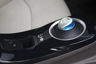 Nissan Leaf 24 kWh - Gallery Image