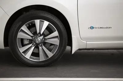 Nissan Leaf 30 kWh - Gallery Image