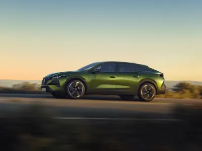 Peugeot e-408 58 kWh - Gallery Image