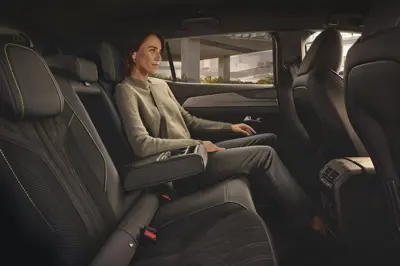 Peugeot e-408 58 kWh - Gallery Image