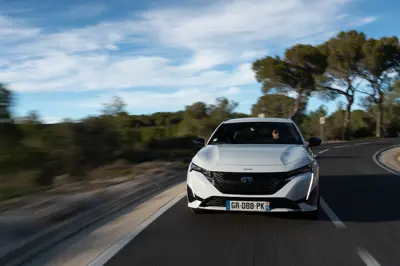 Peugot E-308 SW