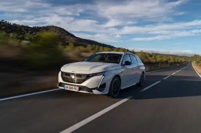 Peugot E-308 SW